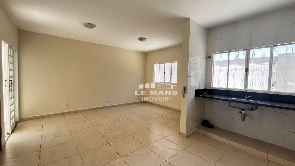 Casa, 3 quartos, 68 m² - Foto 4