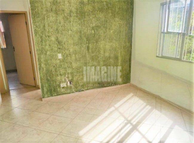 Apartamento à venda com 2 quartos, 50m² - Foto 2