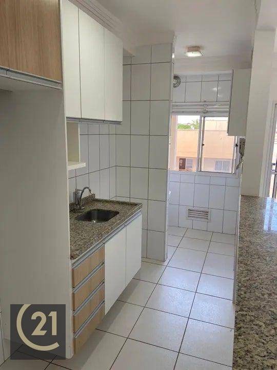 Apartamento à venda com 2 quartos, 73m² - Foto 2