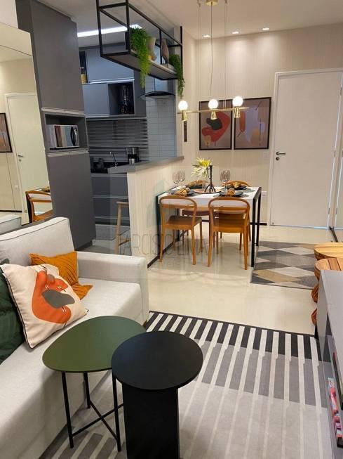 Apartamento à venda com 3 quartos, 65m² - Foto 2