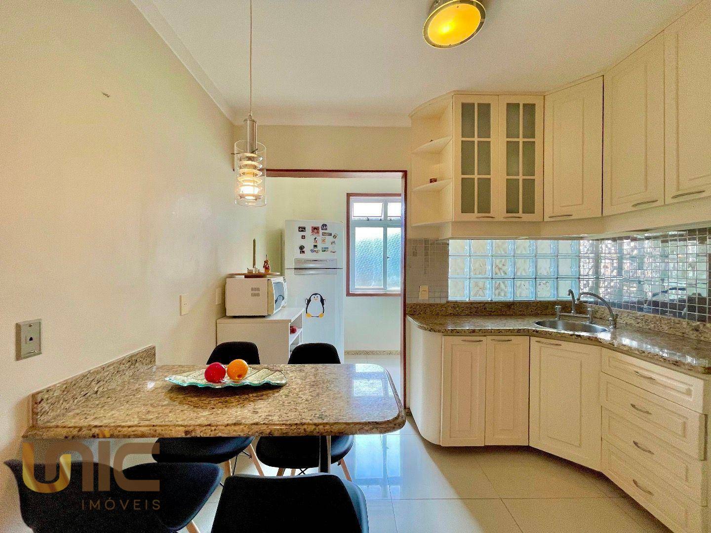 Apartamento à venda com 2 quartos, 80m² - Foto 6