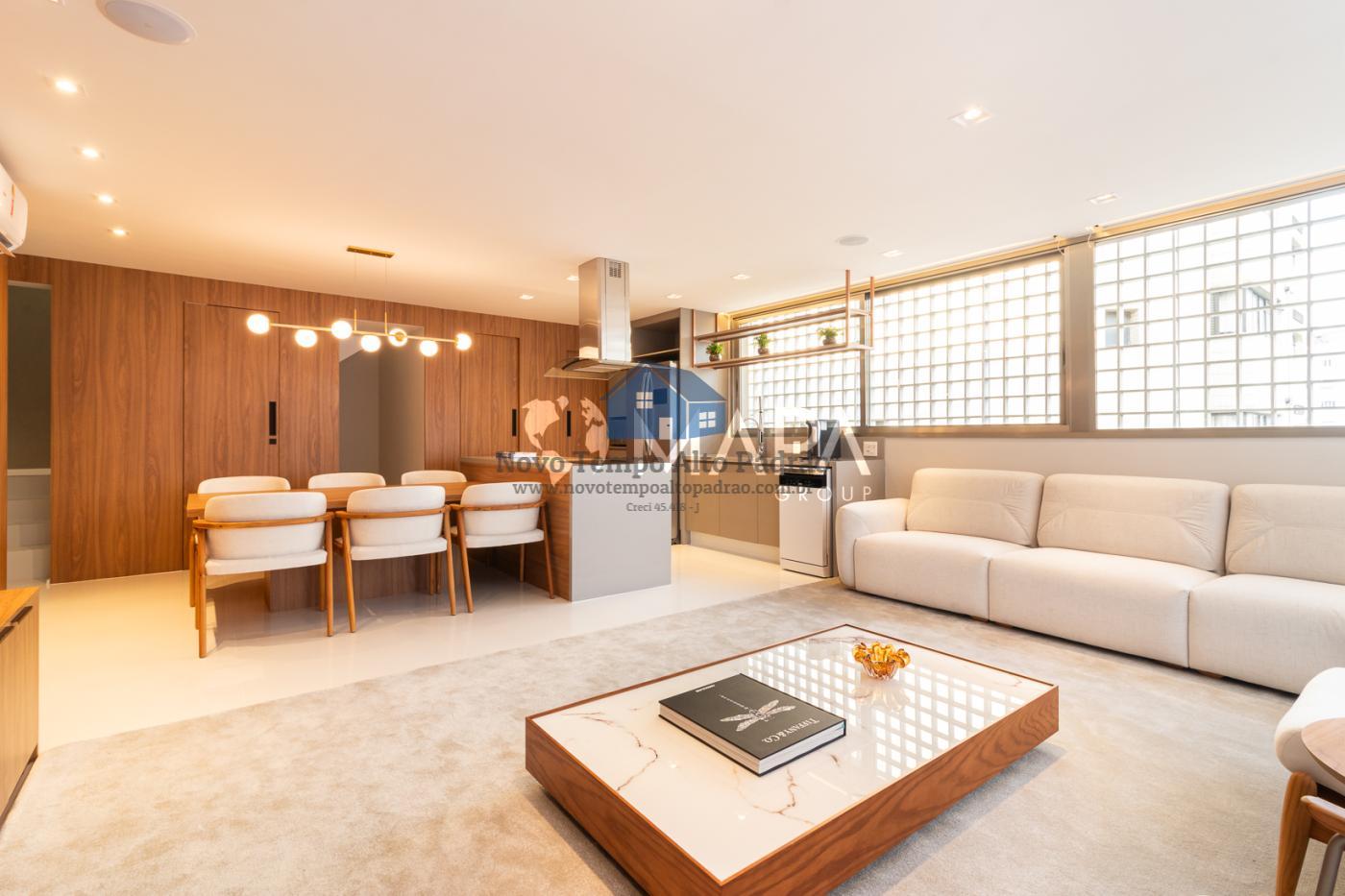 Sobrado à venda com 2 quartos, 250m² - Foto 1