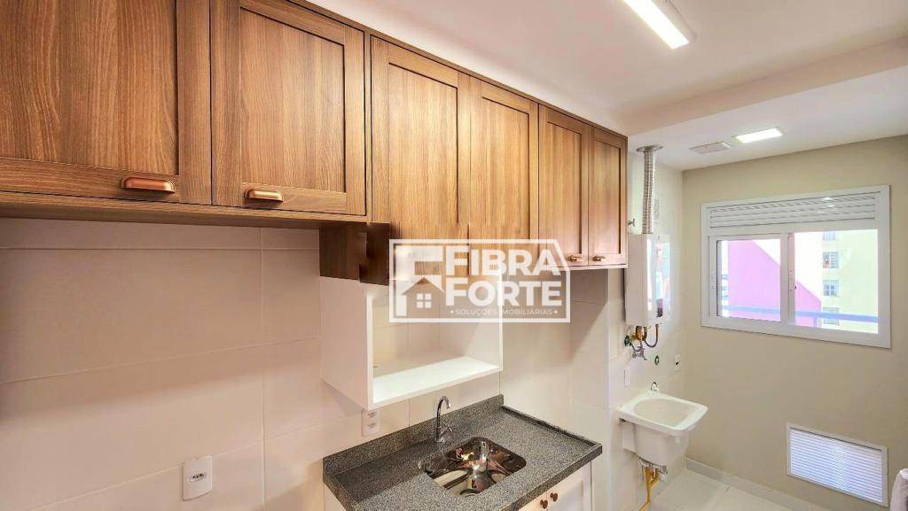 Apartamento à venda com 2 quartos, 57m² - Foto 11