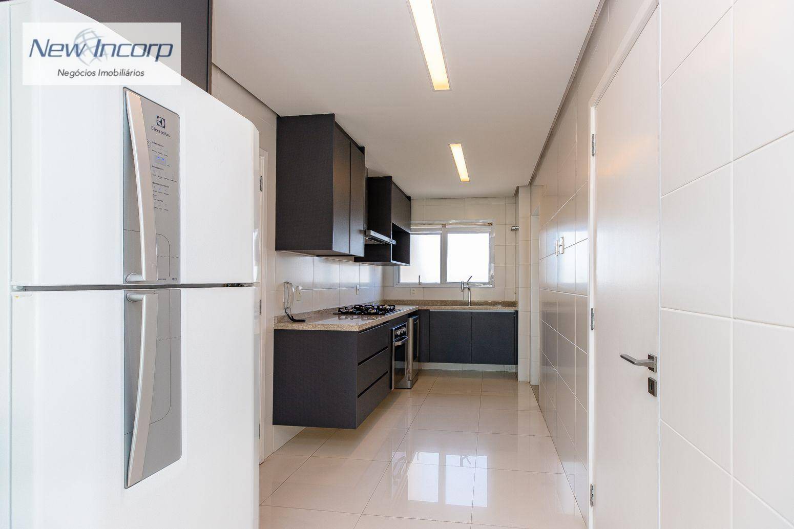 Apartamento à venda com 3 quartos, 157m² - Foto 10