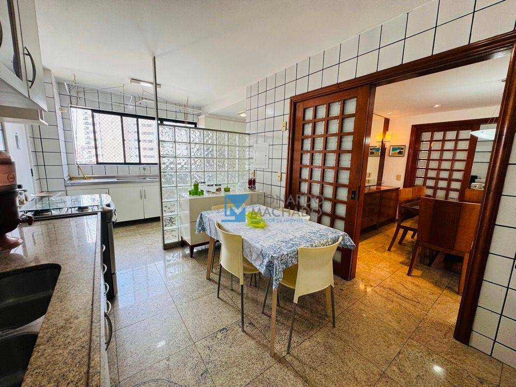 Apartamento à venda com 3 quartos, 161m² - Foto 11