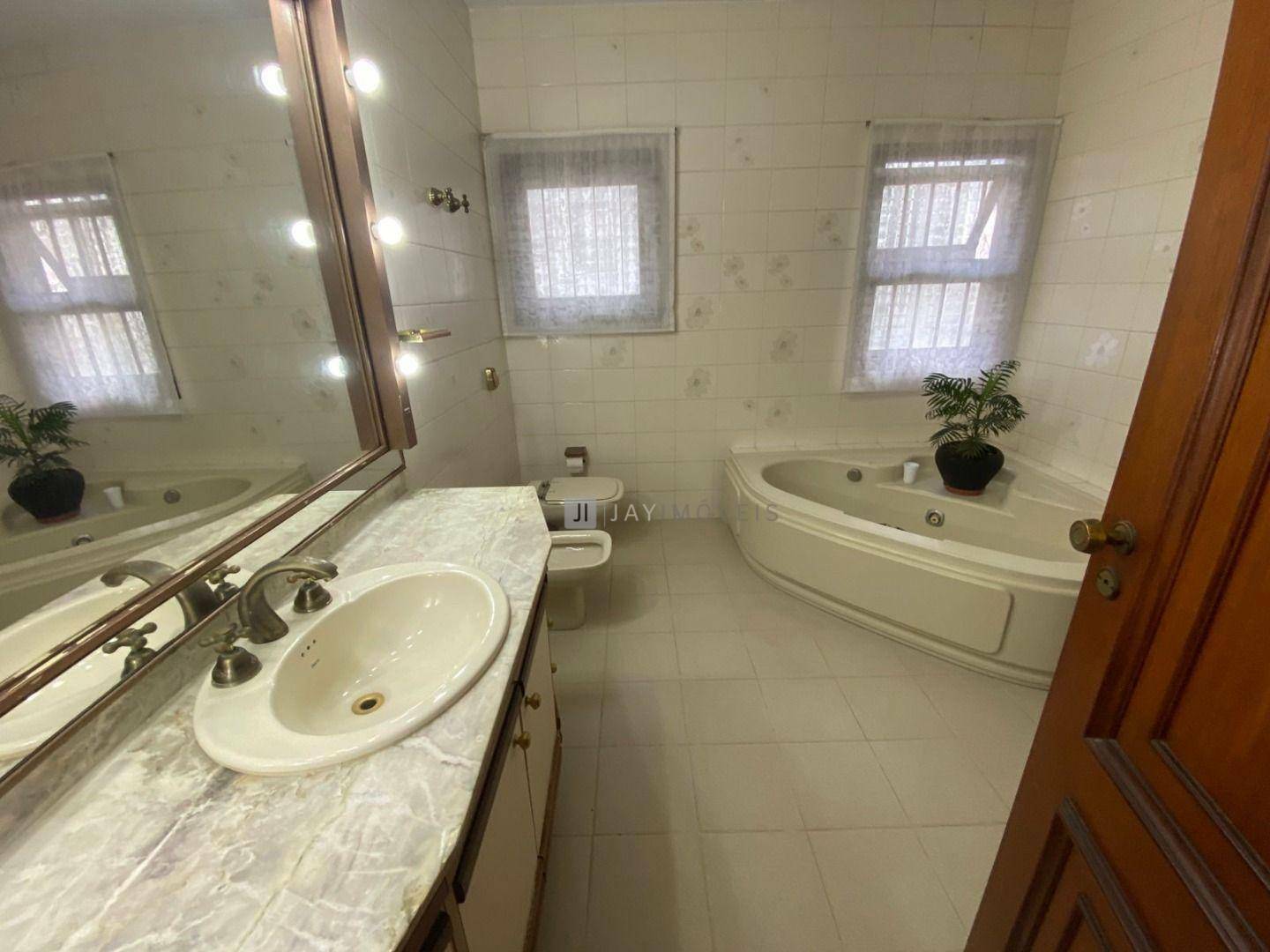 Sobrado à venda com 4 quartos, 340m² - Foto 31