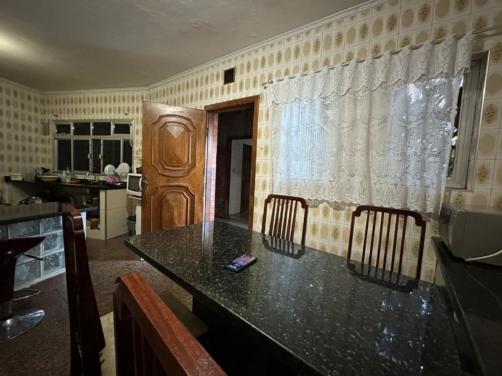 Sobrado à venda com 4 quartos, 251m² - Foto 11