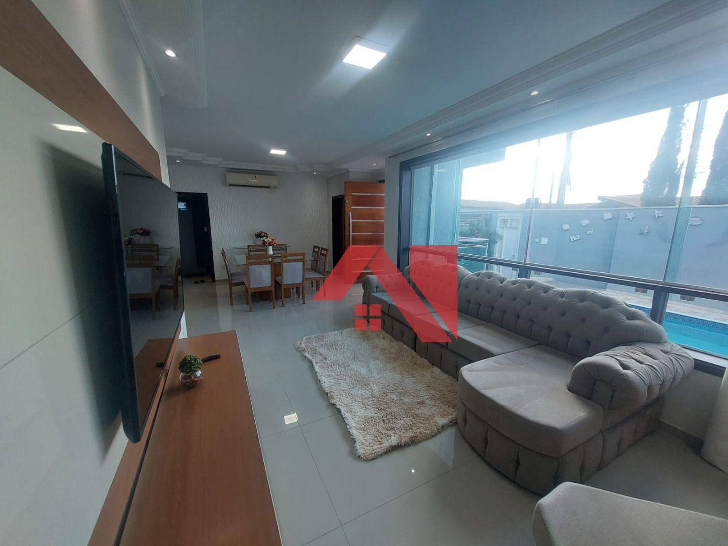 Casa à venda com 3 quartos, 158m² - Foto 2