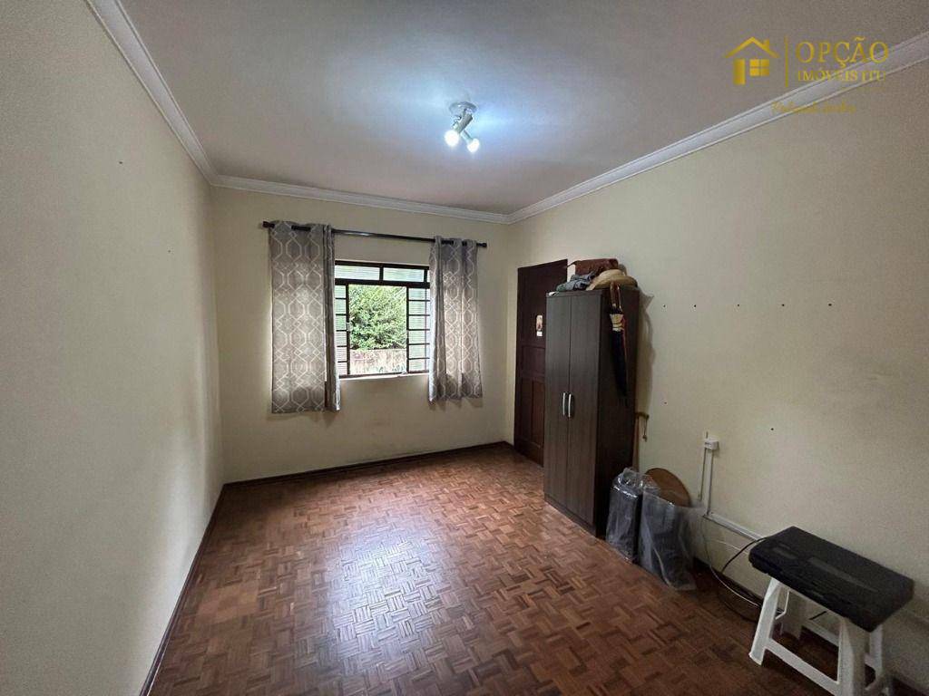 Casa à venda com 2 quartos, 90m² - Foto 4