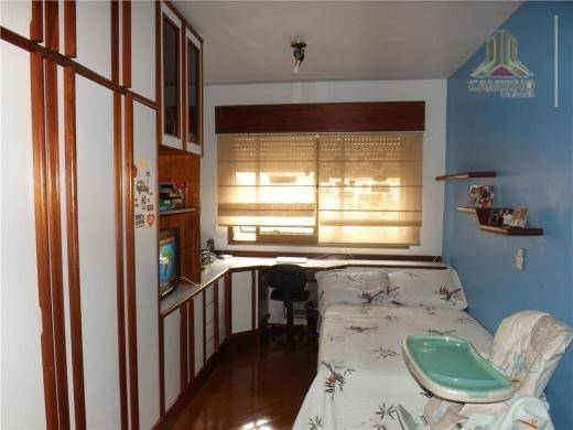 Apartamento à venda com 3 quartos, 143m² - Foto 2