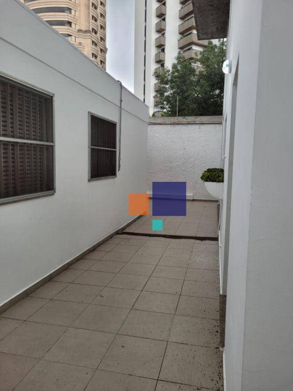 Sobrado para alugar com 4 quartos, 330m² - Foto 18