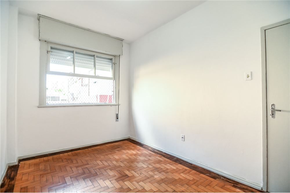 Apartamento à venda com 2 quartos, 60m² - Foto 19