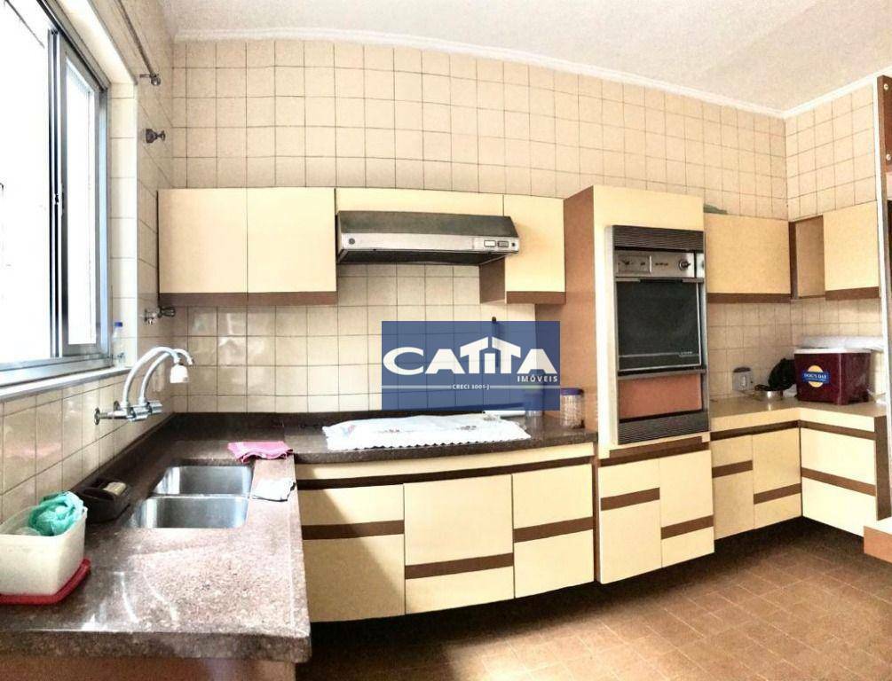 Casa à venda e aluguel com 4 quartos, 300m² - Foto 17