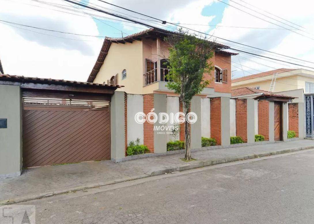 Sobrado à venda com 5 quartos, 290m² - Foto 1