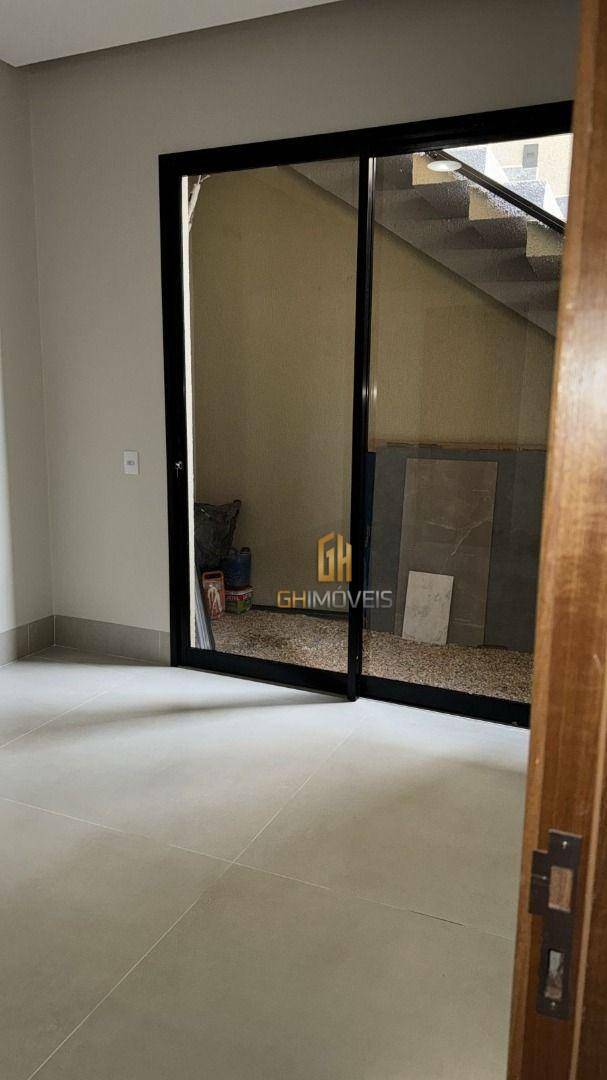 Casa à venda com 4 quartos, 235m² - Foto 16