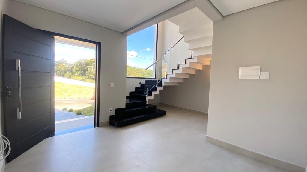 Casa à venda com 3 quartos, 271m² - Foto 5