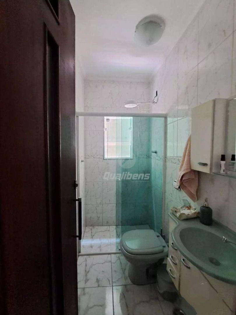 Sobrado à venda com 3 quartos, 245m² - Foto 21