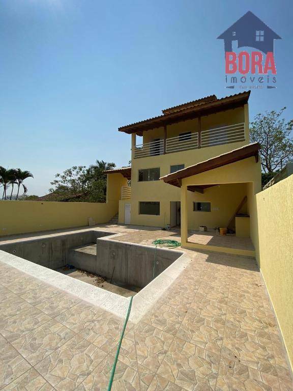 Casa de Condomínio à venda com 3 quartos, 220m² - Foto 3