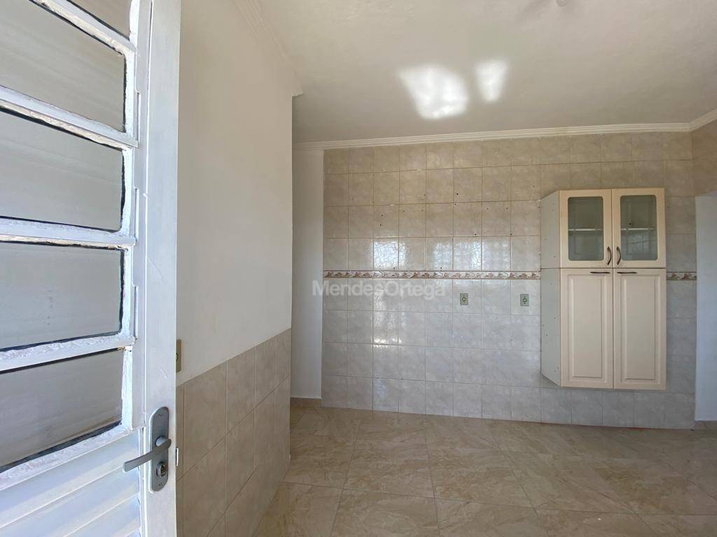 Casa à venda com 1 quarto, 60m² - Foto 5