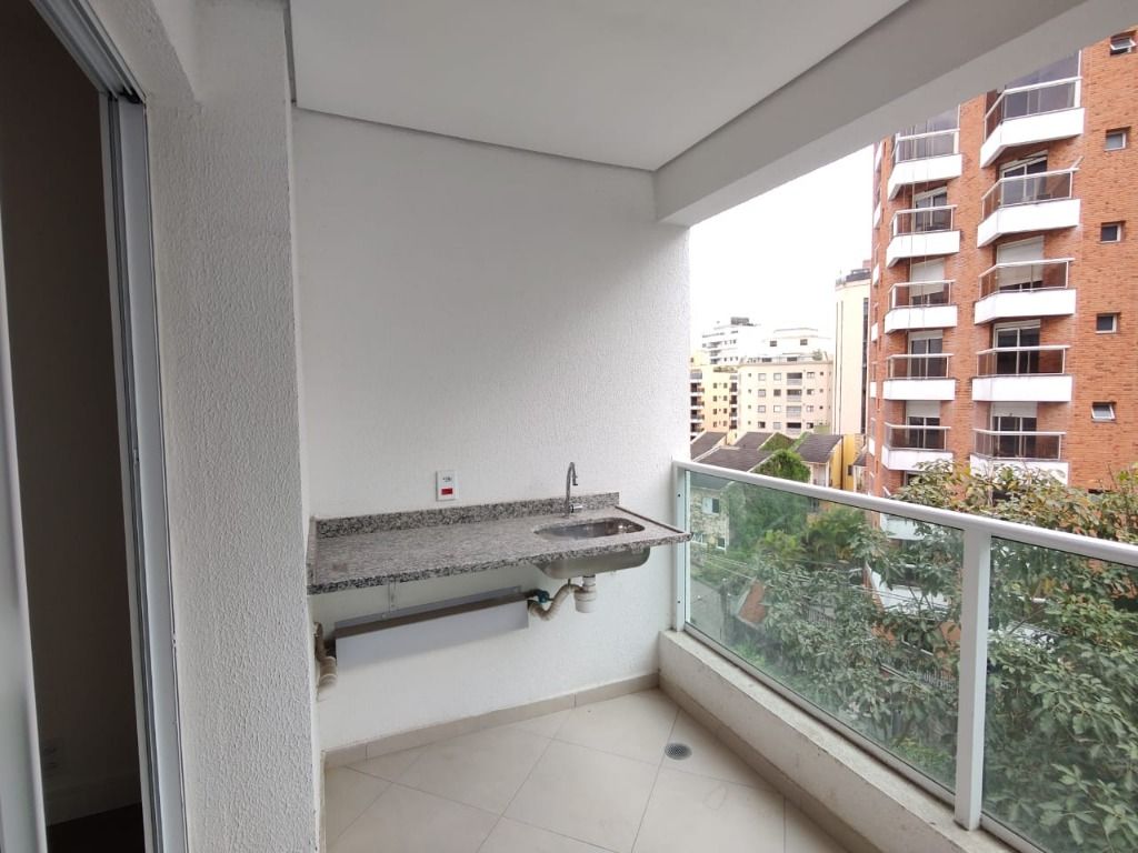 Apartamento para alugar com 2 quartos, 64m² - Foto 14