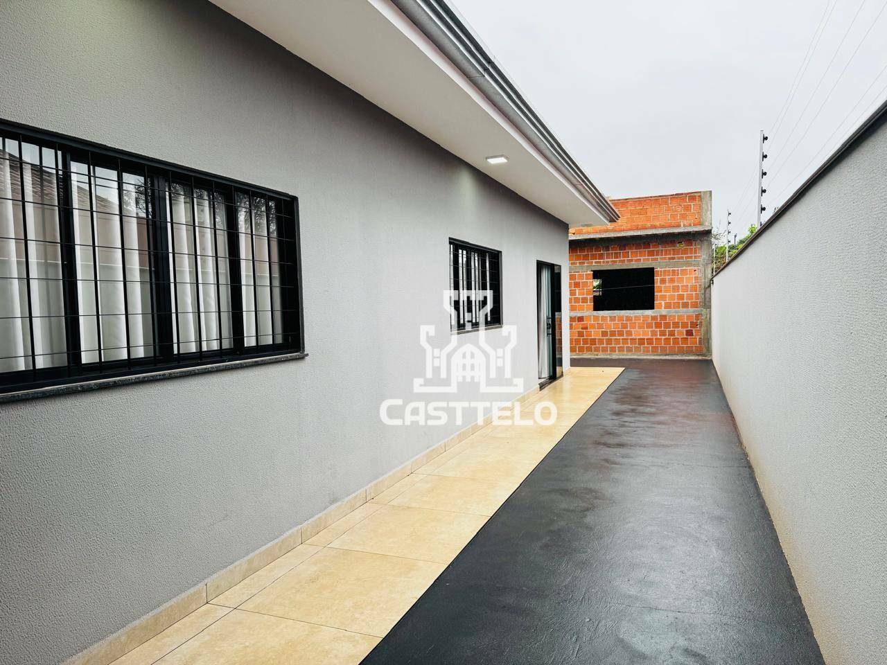 Casa à venda com 3 quartos, 300m² - Foto 4