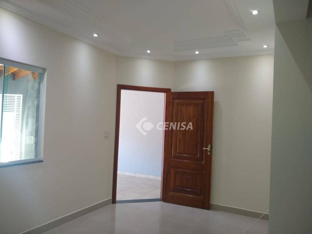 Casa à venda com 3 quartos, 130m² - Foto 4