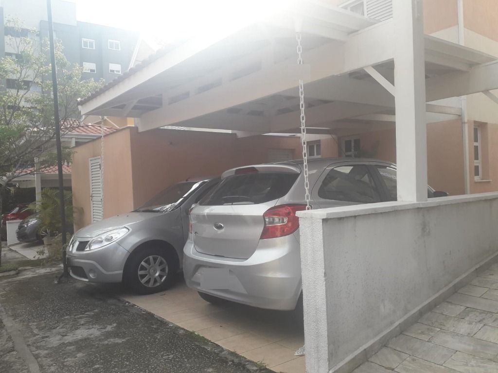 Casa de Condomínio à venda com 3 quartos, 215m² - Foto 22