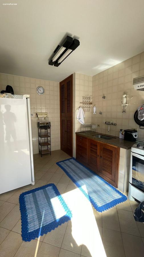 Casa de Condomínio à venda com 3 quartos, 381m² - Foto 13