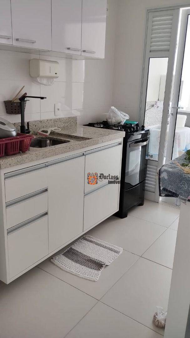 Apartamento à venda com 2 quartos, 60m² - Foto 4