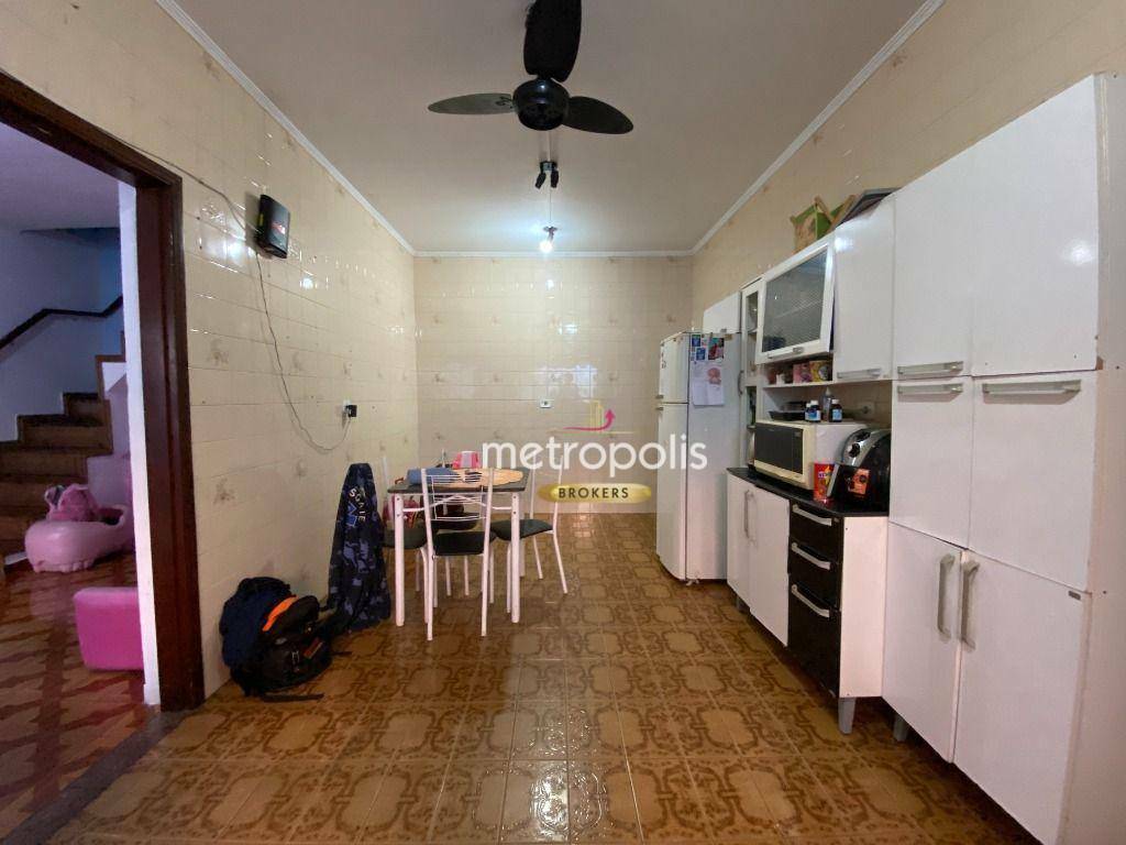 Sobrado à venda com 6 quartos, 270m² - Foto 57