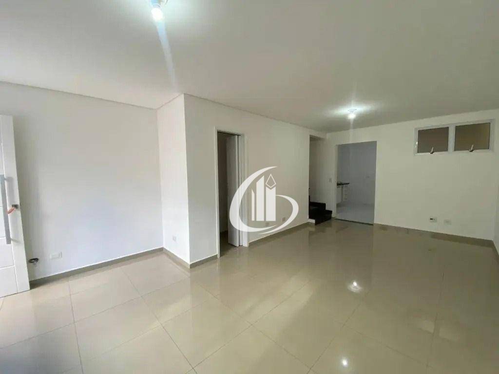 Sobrado para alugar com 3 quartos, 120m² - Foto 1