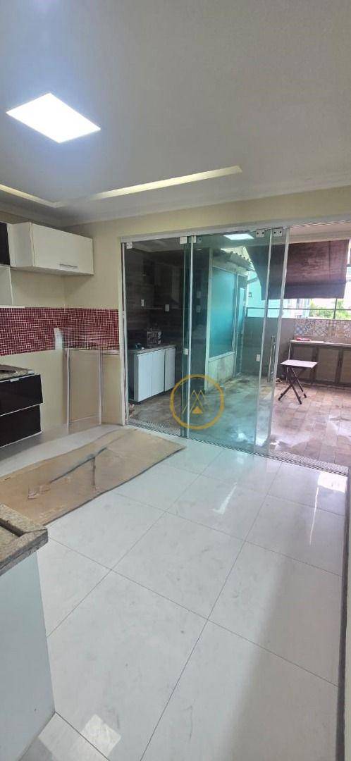 Cobertura à venda com 3 quartos, 200m² - Foto 12