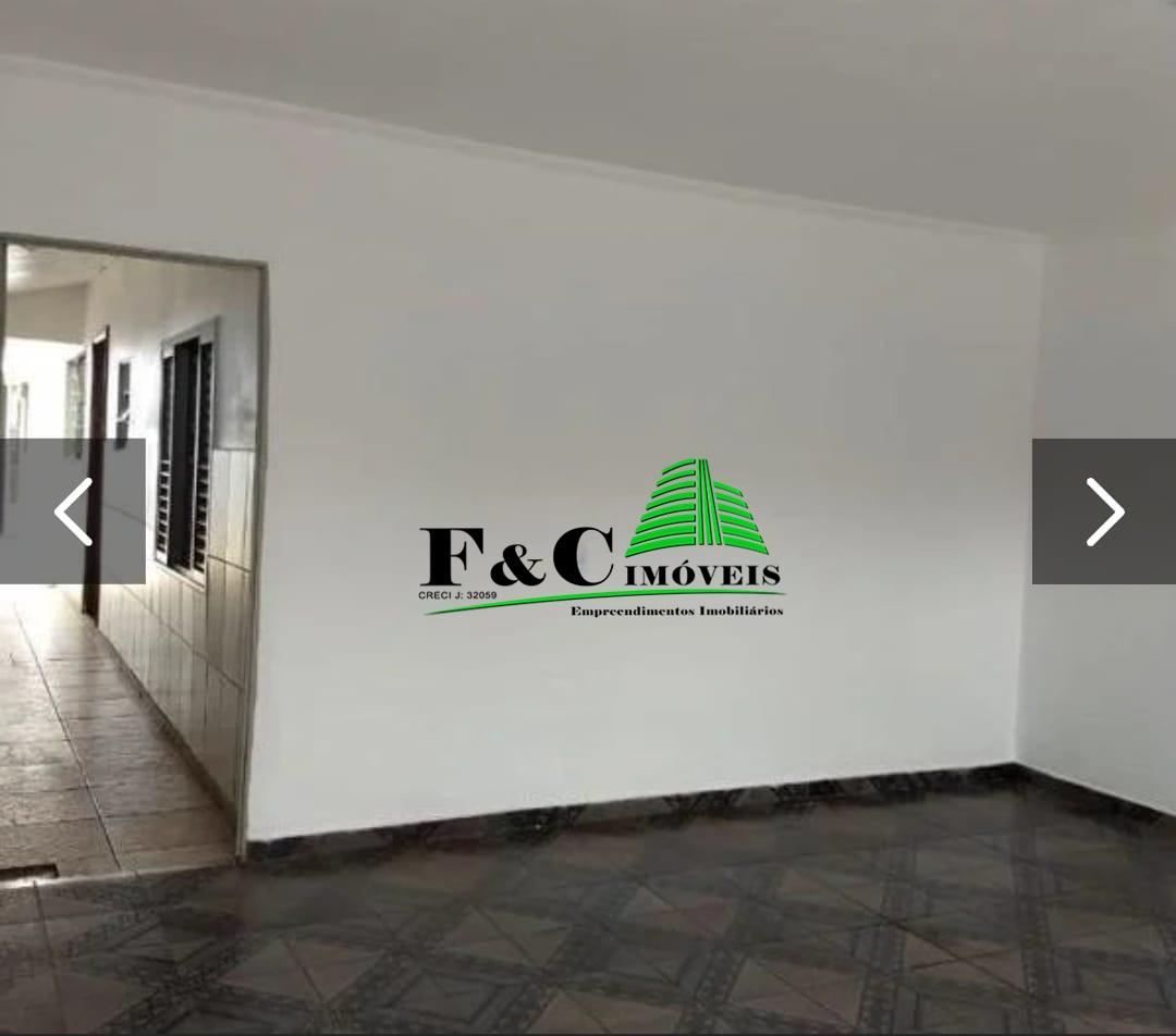 Casa à venda com 2 quartos, 125m² - Foto 2