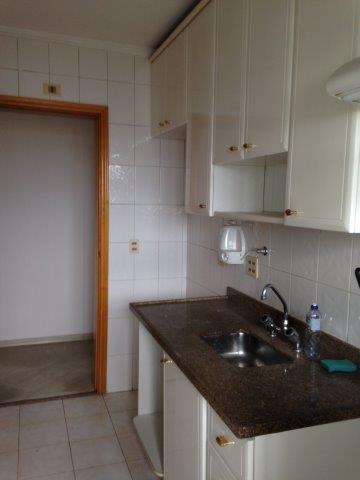 Apartamento à venda com 3 quartos, 75m² - Foto 8