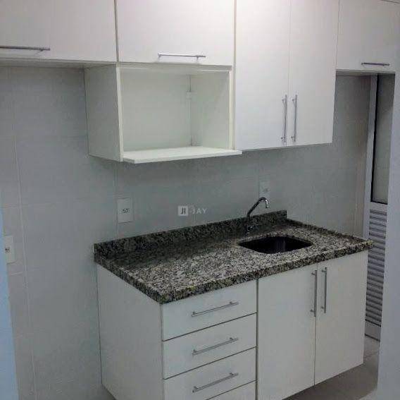 Apartamento à venda com 2 quartos, 65m² - Foto 10