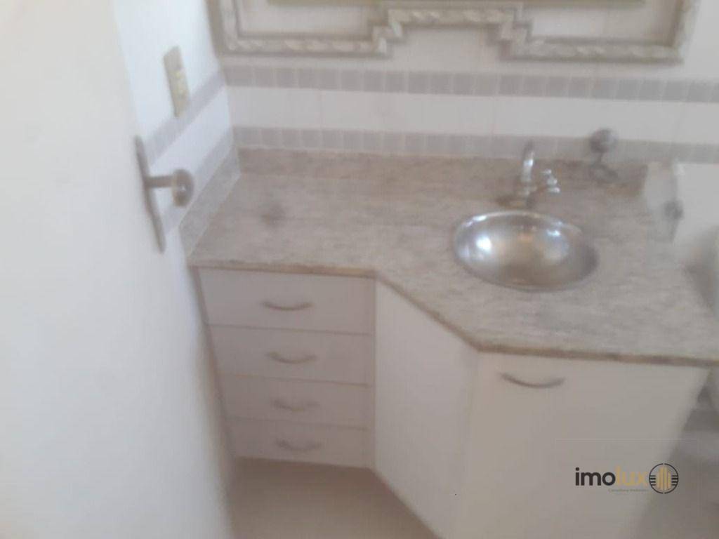 Apartamento para alugar com 2 quartos, 66m² - Foto 4