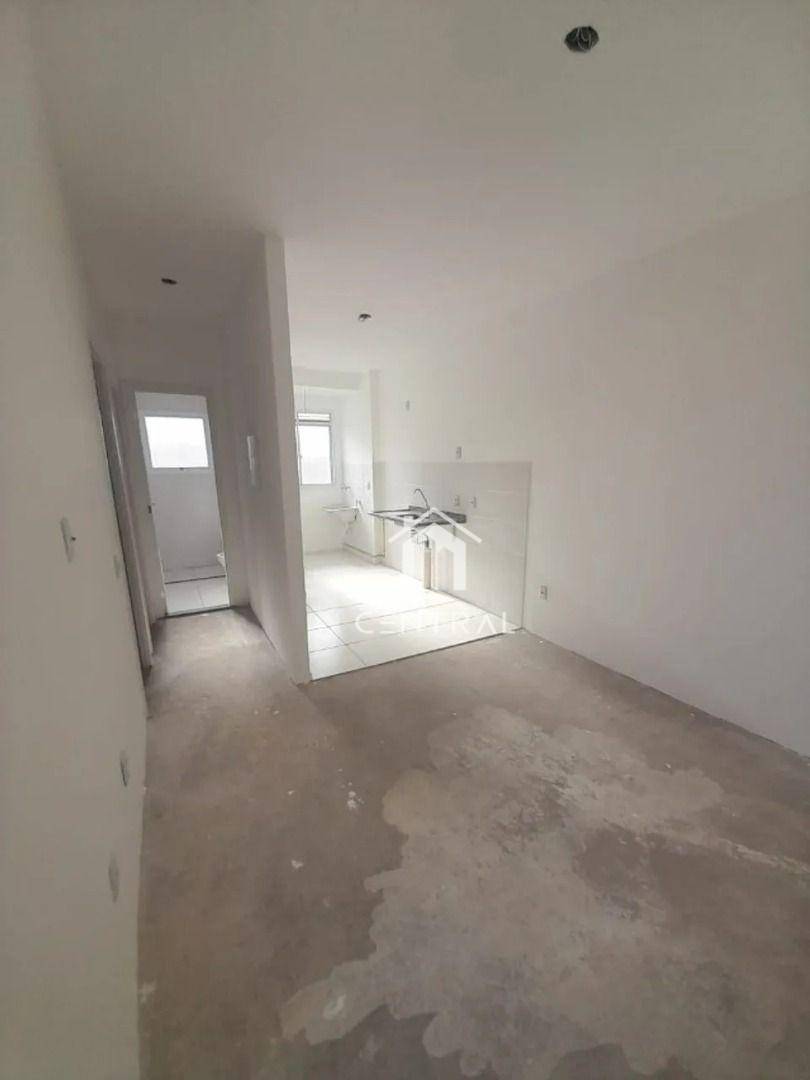 Apartamento à venda com 2 quartos, 45m² - Foto 3