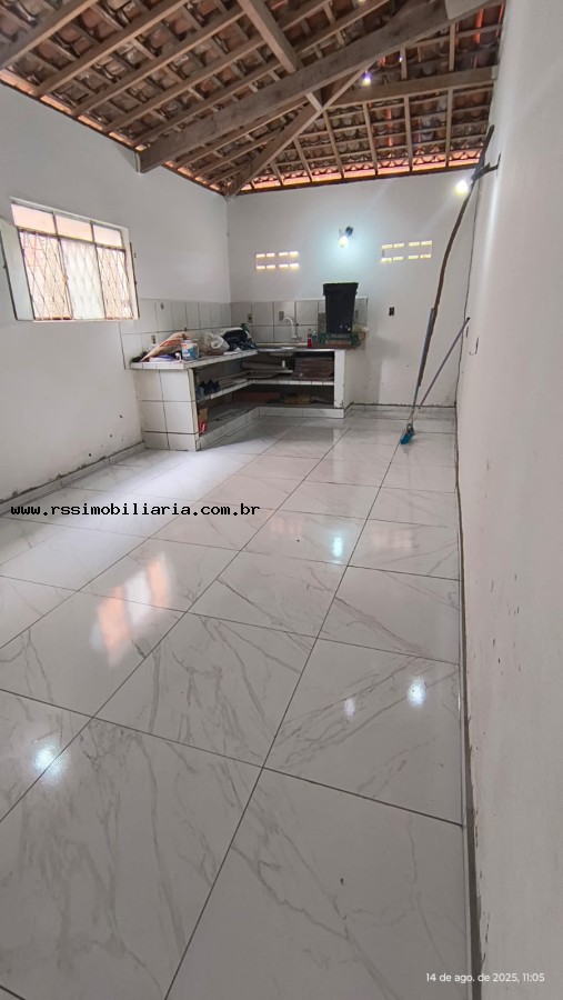 Casa para alugar com 2 quartos, 200m² - Foto 17