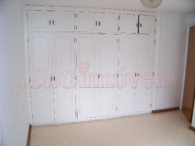 Apartamento para alugar com 3 quartos, 145m² - Foto 4