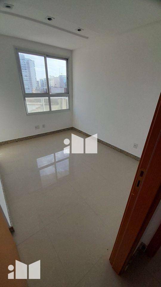 Apartamento à venda com 3 quartos, 100m² - Foto 7