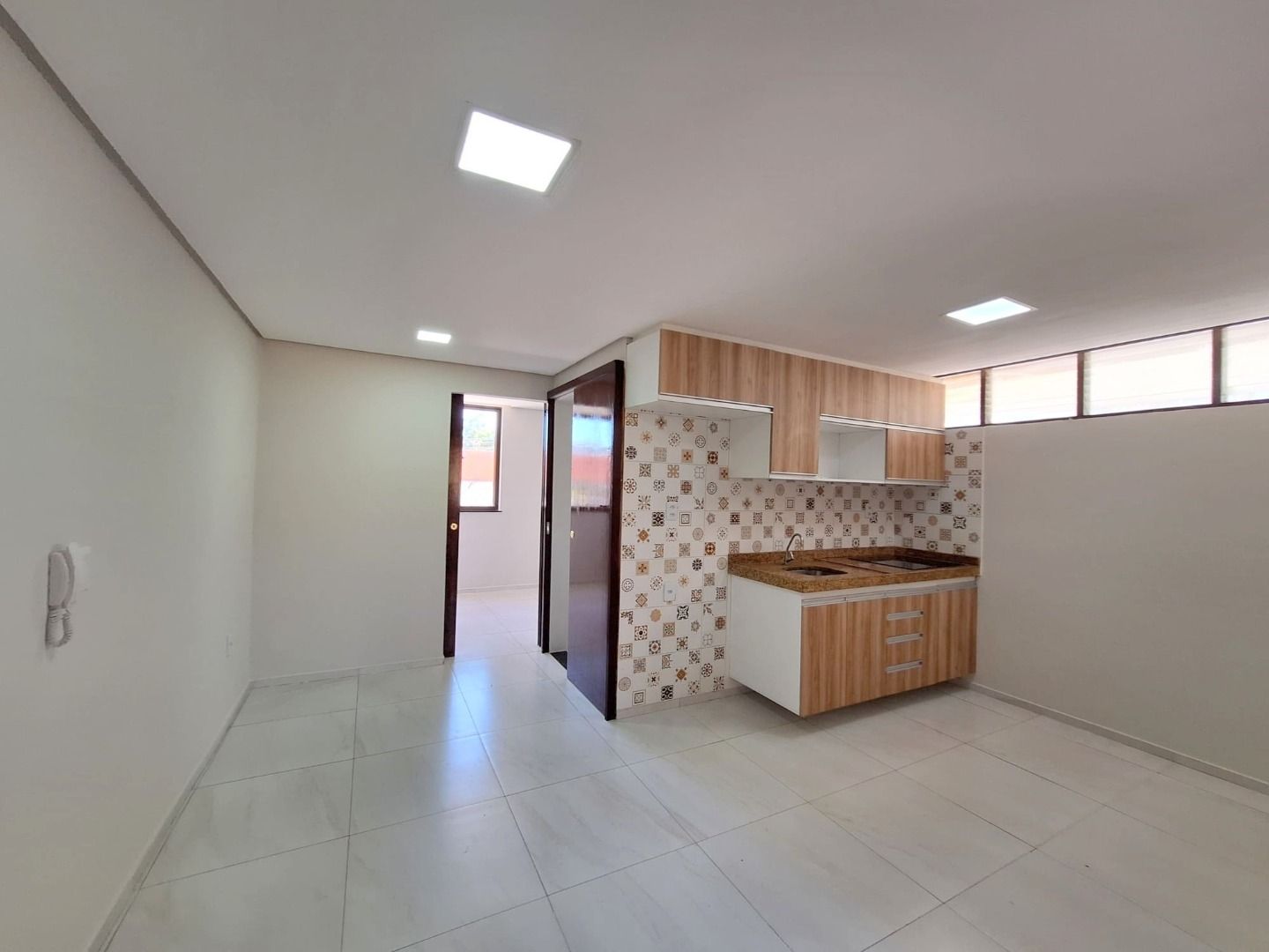 Apartamento para alugar com 2 quartos, 50m² - Foto 6