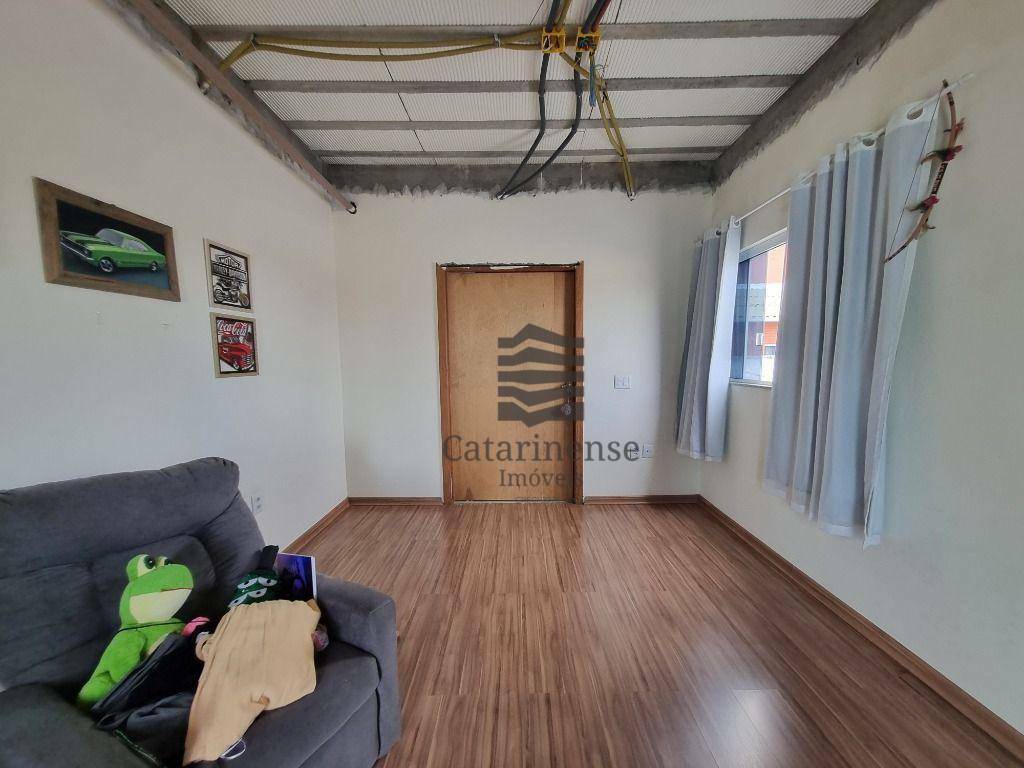 Casa à venda com 5 quartos, 360m² - Foto 10