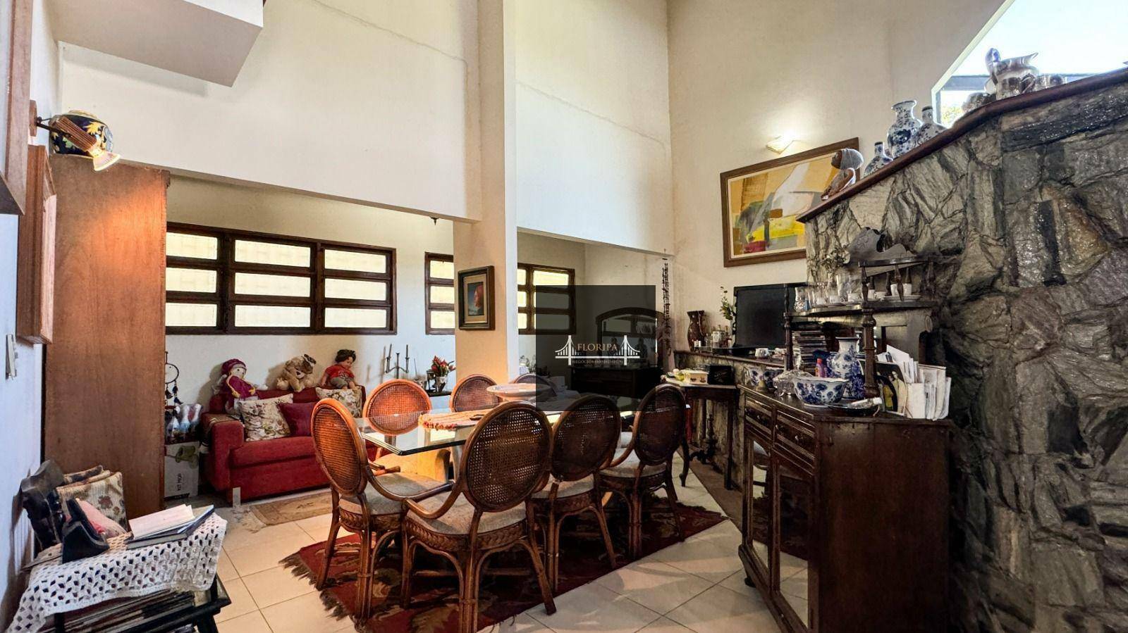 Casa de Condomínio à venda com 5 quartos, 418m² - Foto 4