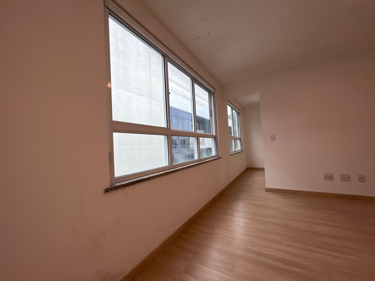 Apartamento à venda com 1 quarto, 45m² - Foto 2