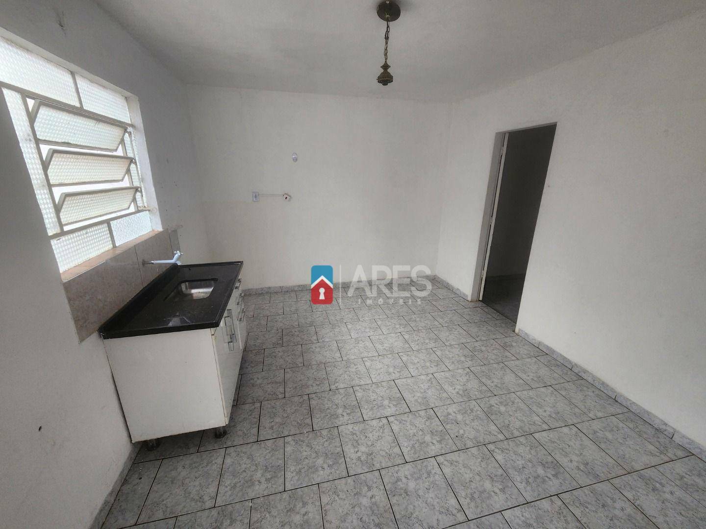 Casa à venda com 3 quartos, 157m² - Foto 14