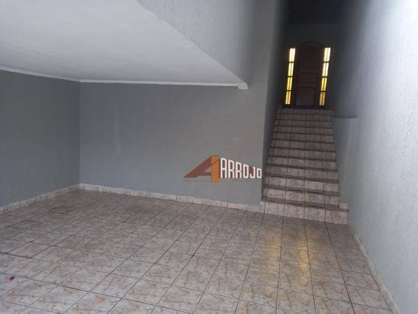 Sobrado à venda com 3 quartos, 143m² - Foto 2