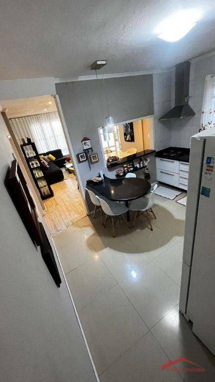 Casa à venda com 2 quartos, 98m² - Foto 3