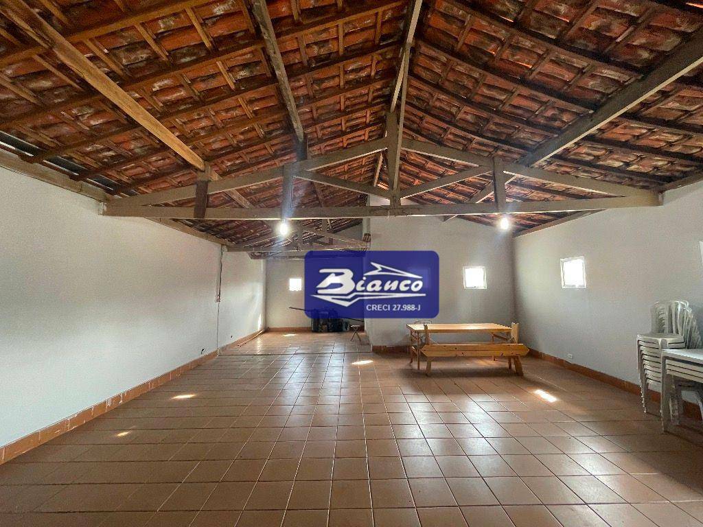 Sobrado para alugar com 3 quartos, 350m² - Foto 30