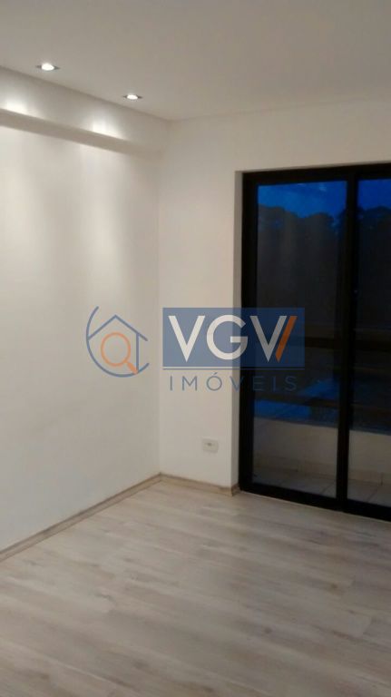 Apartamento à venda com 2 quartos, 60m² - Foto 3