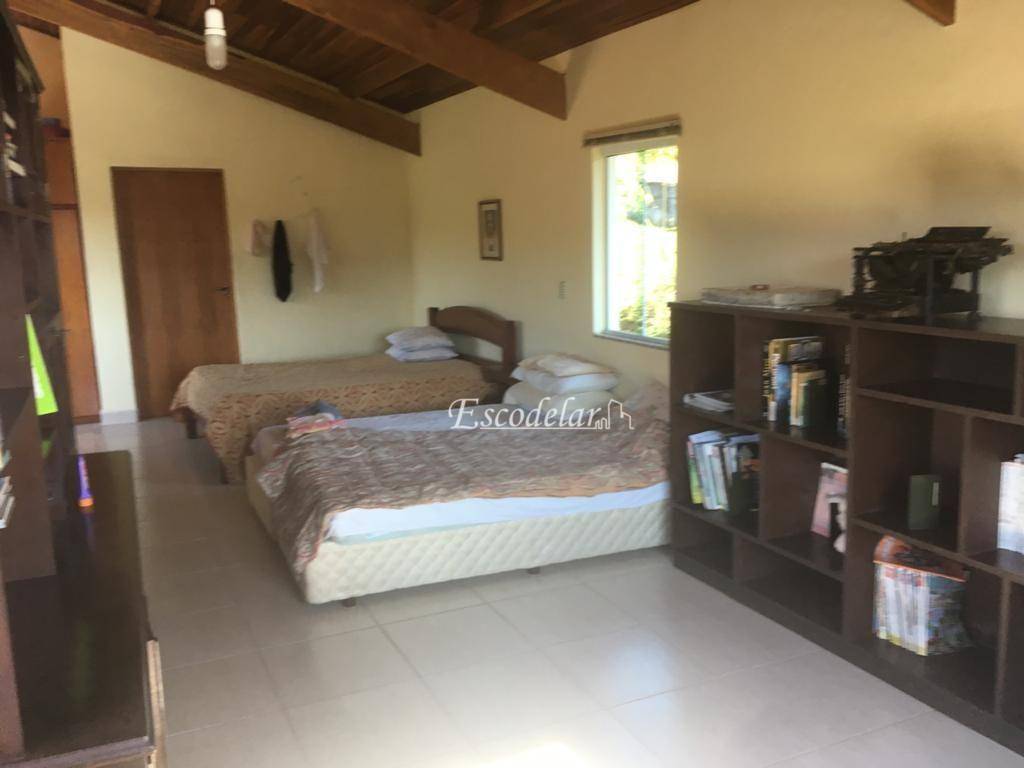 Casa de Condomínio à venda com 4 quartos, 332m² - Foto 9